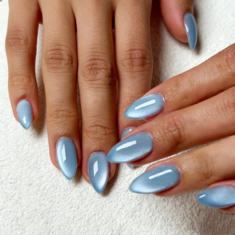 Elegante mandelförmige Nagelverzierungen
