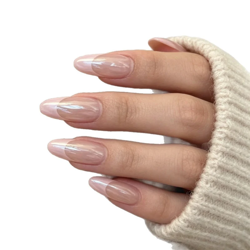 Elegante mandelförmige Gel-Nagelverlängerungen