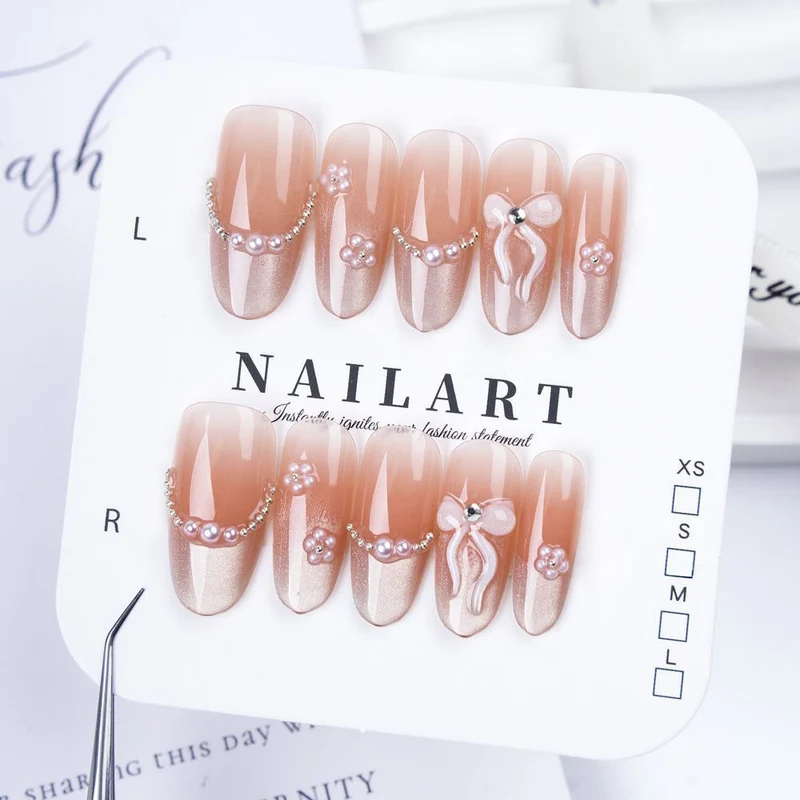 Dekorativer Stiletto Press-On Nagelset