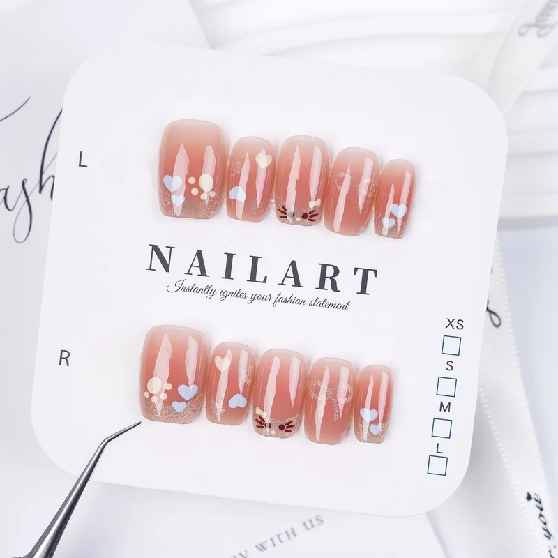 Dekorativer Stiletto Press-On Nagelset