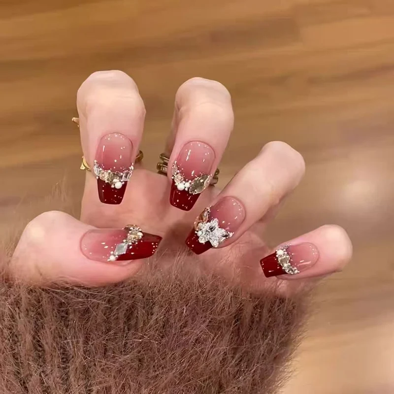 Dekorative Stiletto-Nagelspitzen
