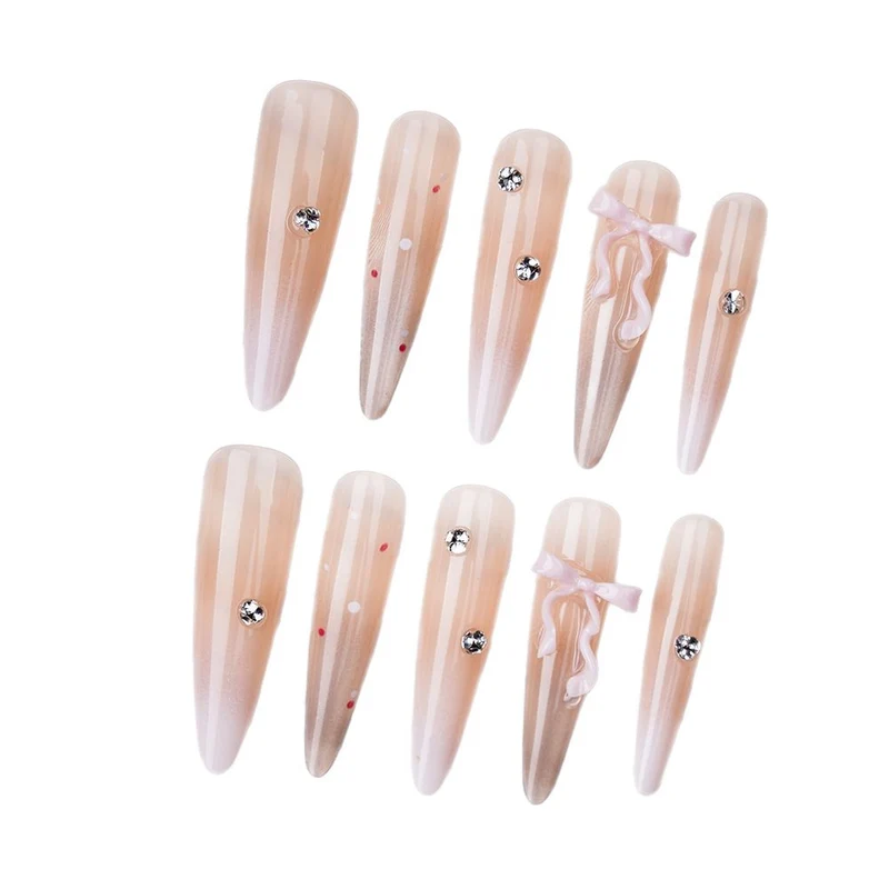 Dekorative Stiletto Nagelkunst Tipps