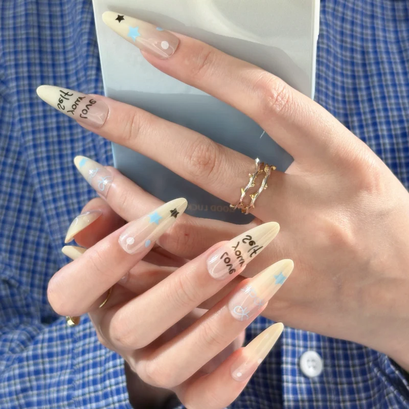 Dekorativer Nagelkunst-Kit