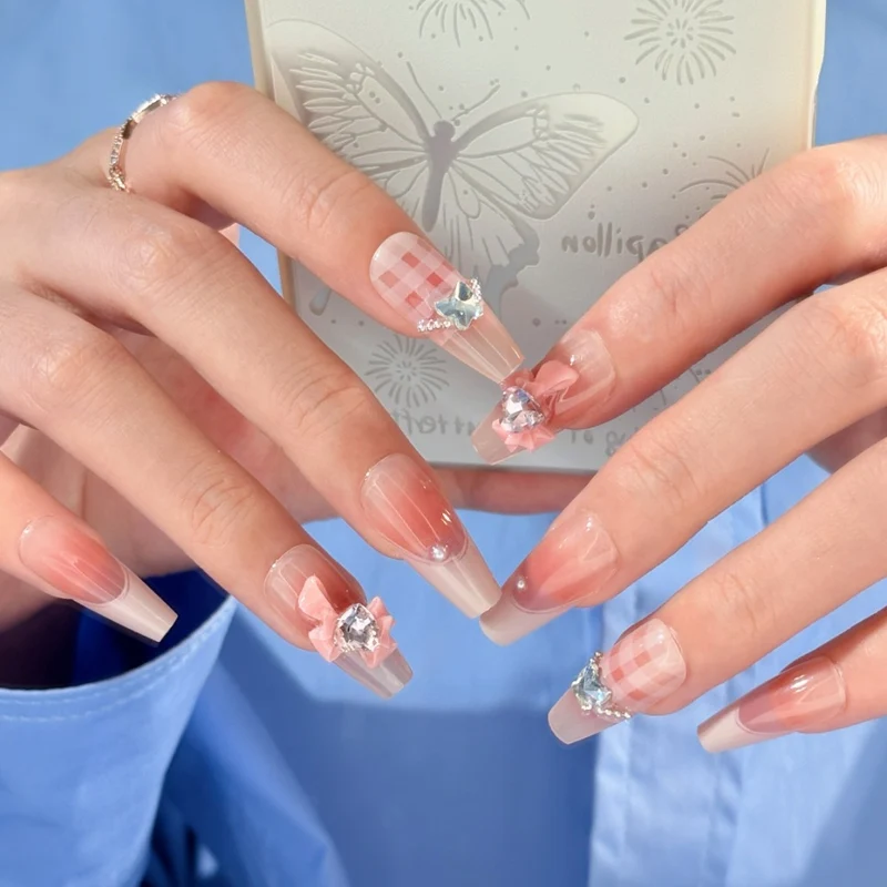 Dekorative Nagelkunst Verbesserungen