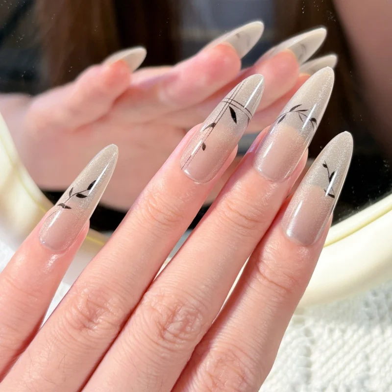 Dekorative Nagelkunst Verbesserungen