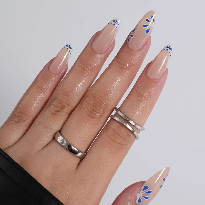 Dekorative Nagelkunst Verbesserungen