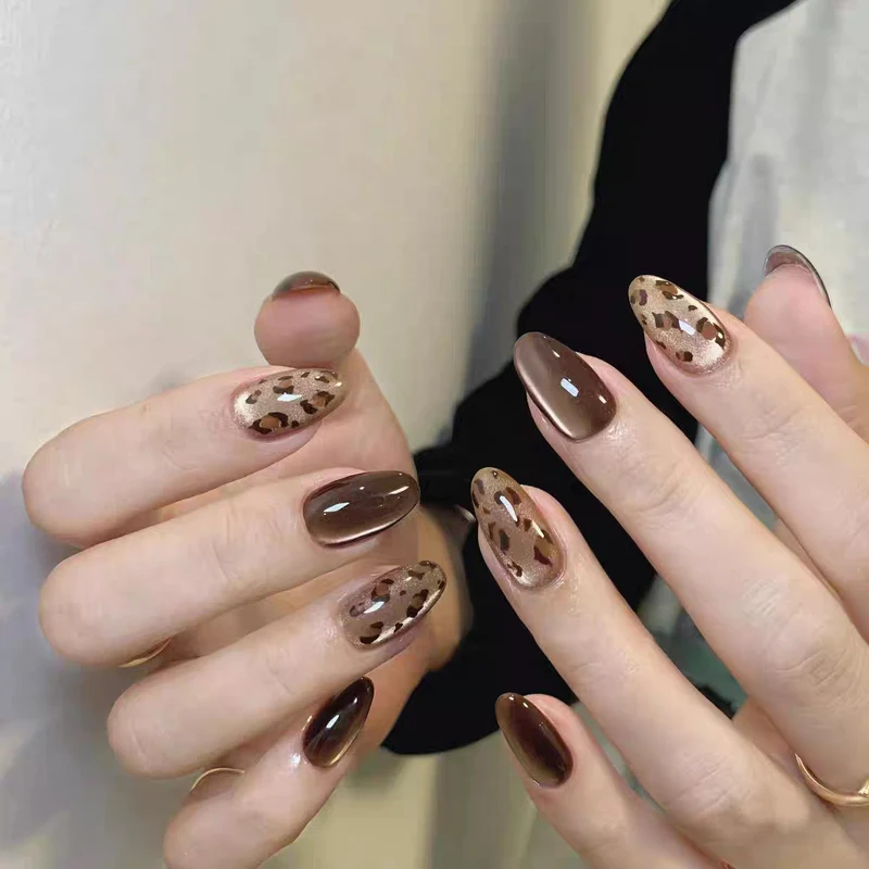Dekorativer Leoparddruck Press-On Nagelset