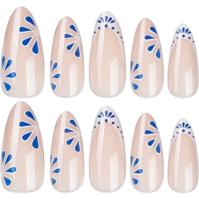Dekoratives Blumiges Press-On Nagelset