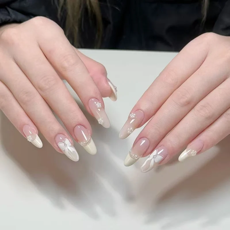 Dekoratives florales Nagelkunst-Set
