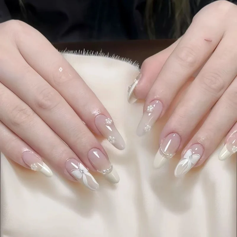 Dekorative 3D Glitzer Stiletto Nagelverstärkungen