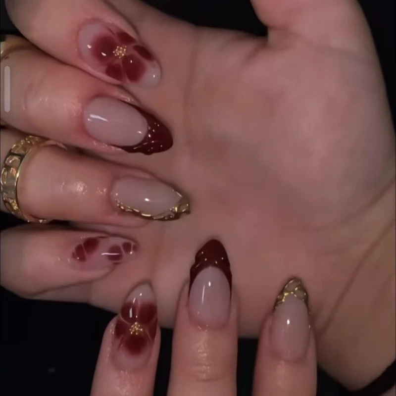 Chic Florale Nagelkunst Verlängerungen