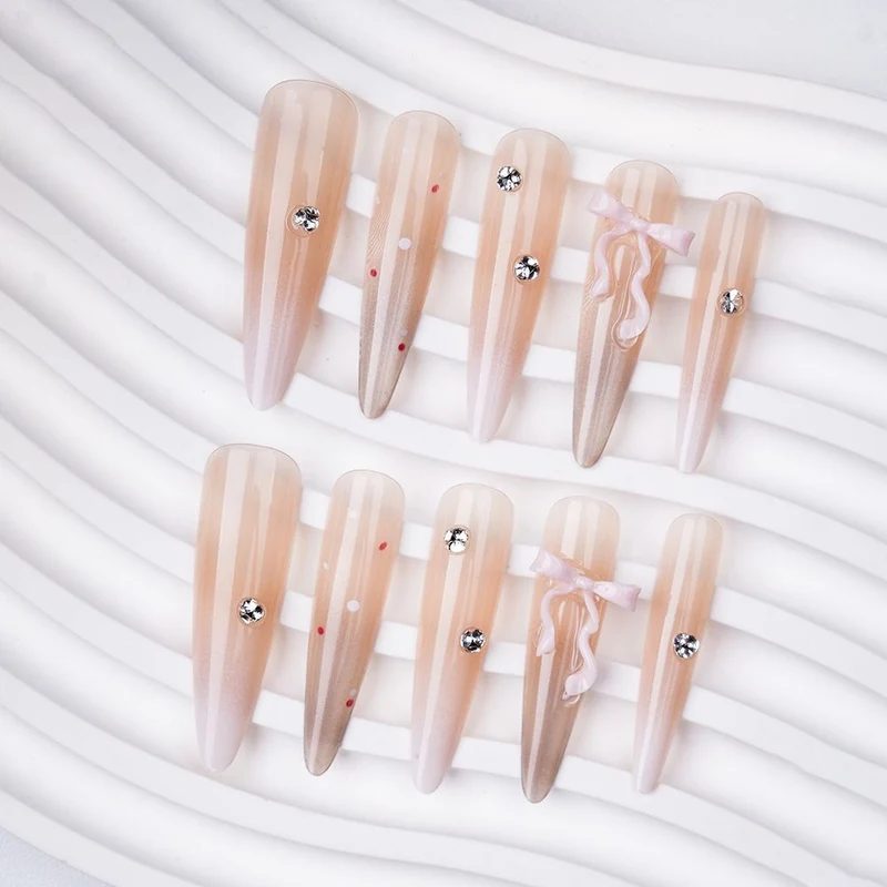 Schmetterling-inspirierte Stiletto Press-On Nägel
