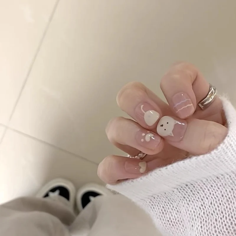 Künstlerische Stiletto-Nagelverlängerungen