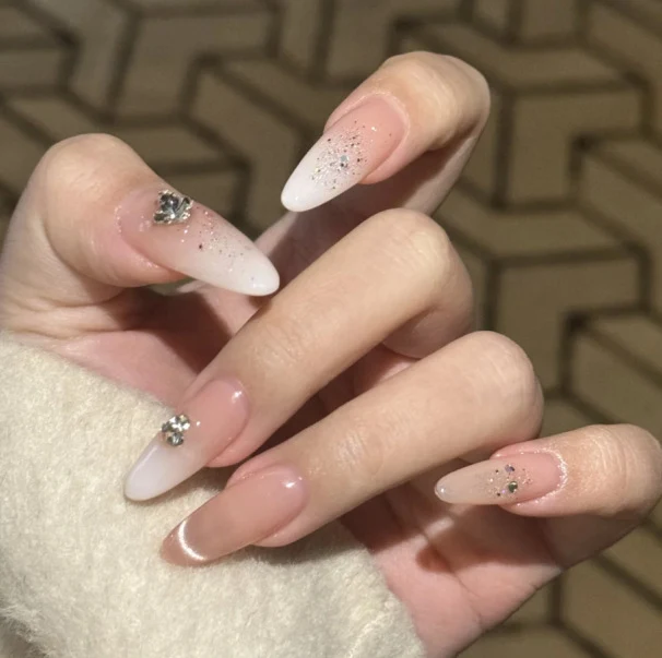 Künstlerische Stiletto Nagel Kunst Verbesserungen