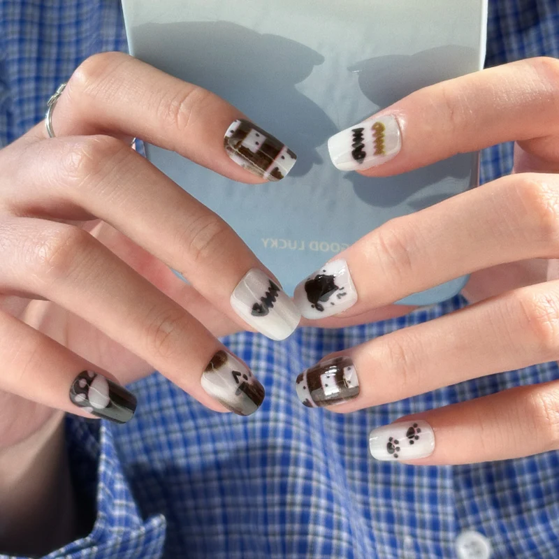 Künstlerische Nagelzubehör