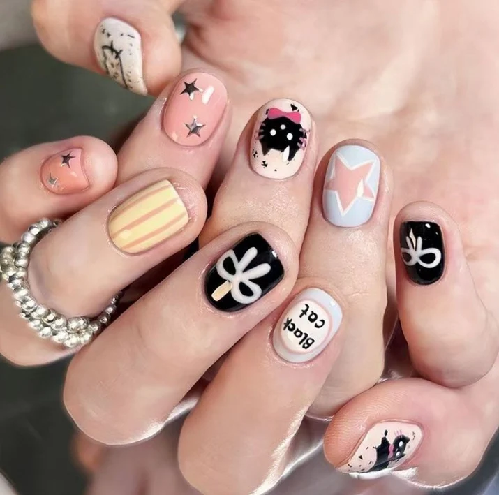Künstlerisch Glitzernde Stiletto-Nagelverzierungen