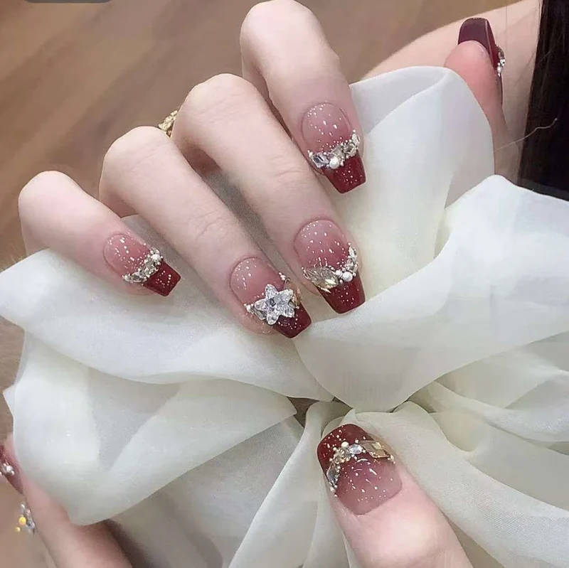 Künstlerische florale Stiletto-Nagelkunstverlängerungen