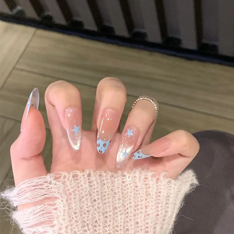 Künstlerische Blumendruck-Nägel
