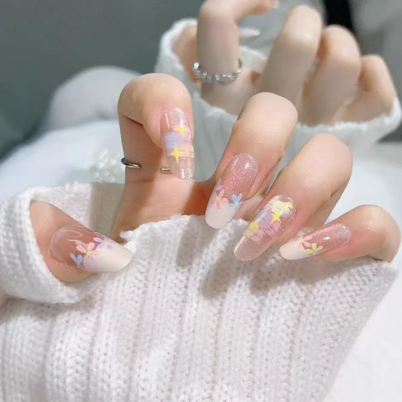 Künstlerisches Floral Press-On Nagel Set
