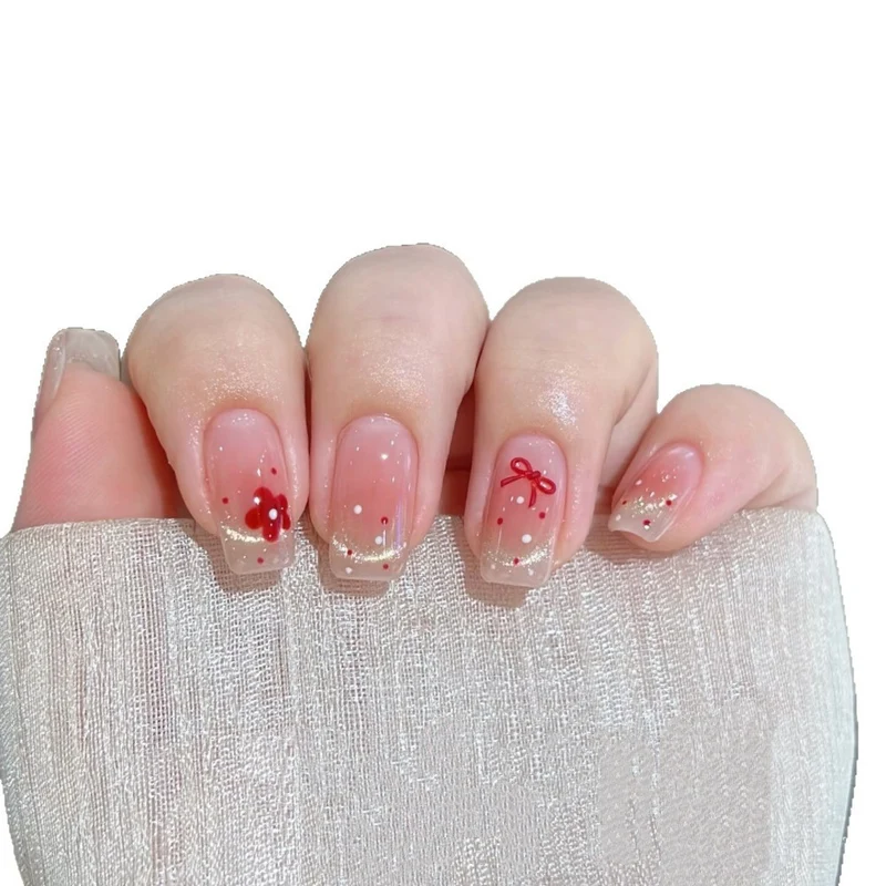 Künstlerische florale Nageldesign Verbesserungen