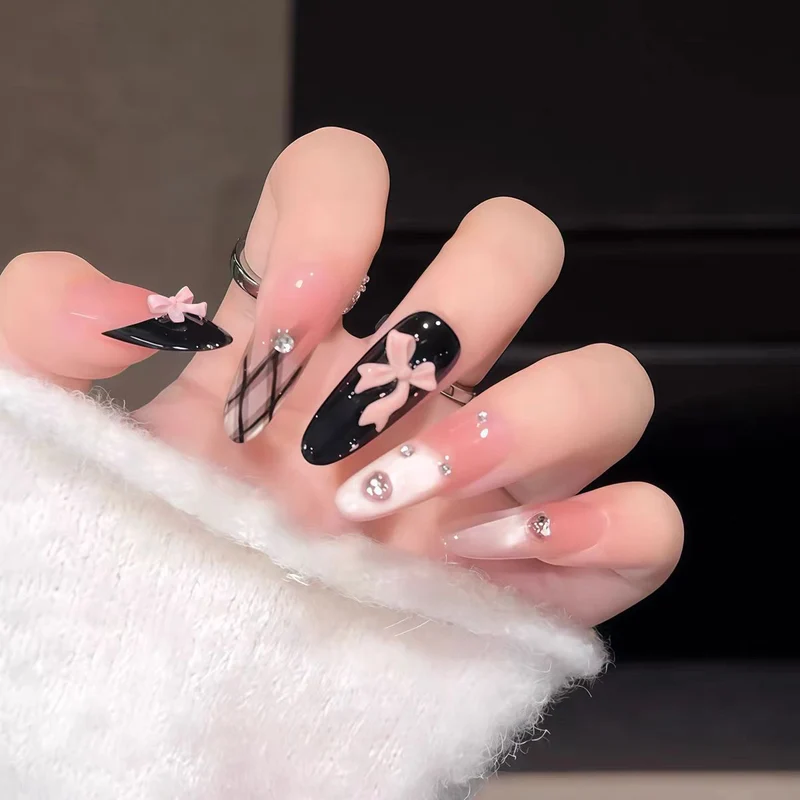 Künstlerische florale Design Press-On Nagel Verbesserungen