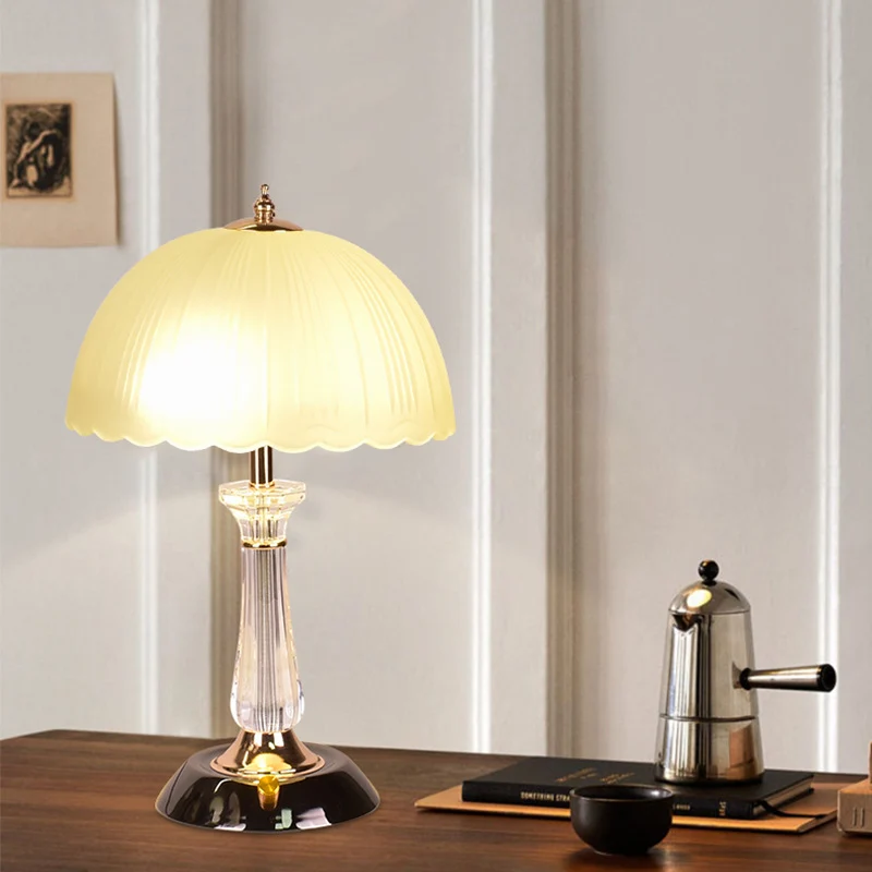 Vintage-inspiriertes Glas Tischlampe