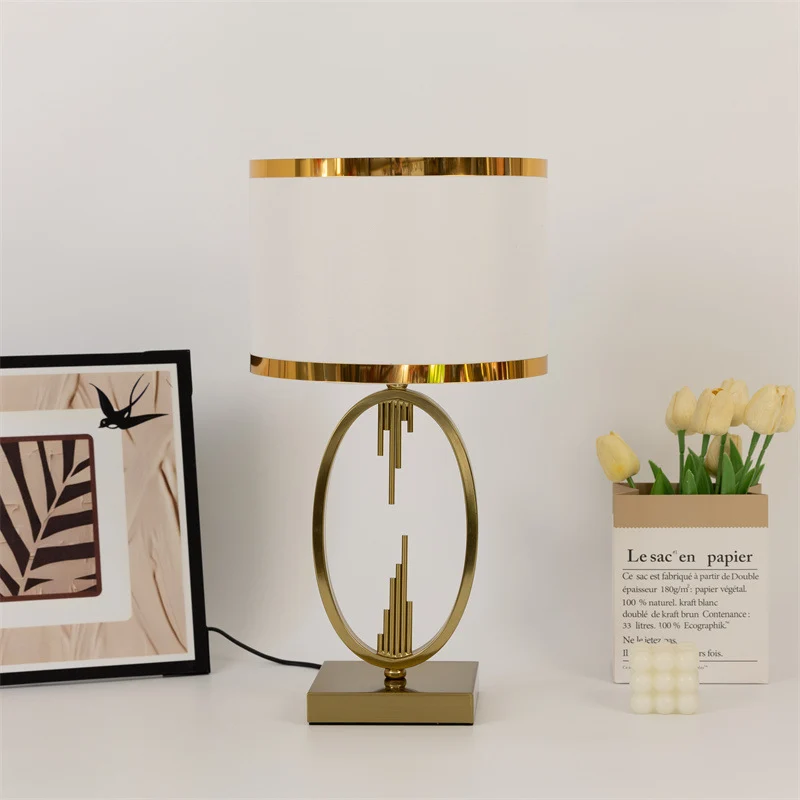 Moderne Tischlampe