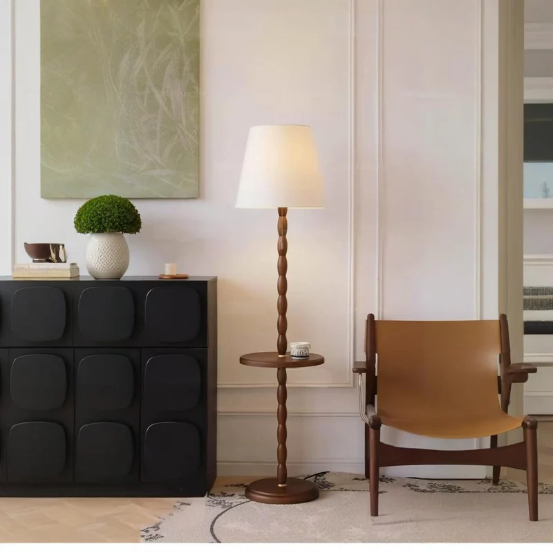 Stylische Stehlampe