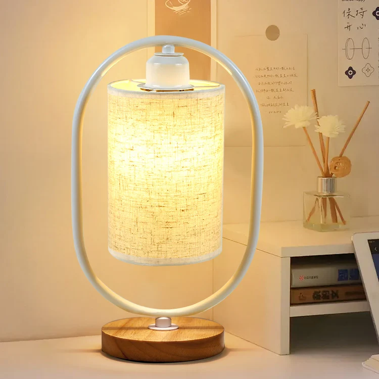 Zeitgenössische Tischlampe