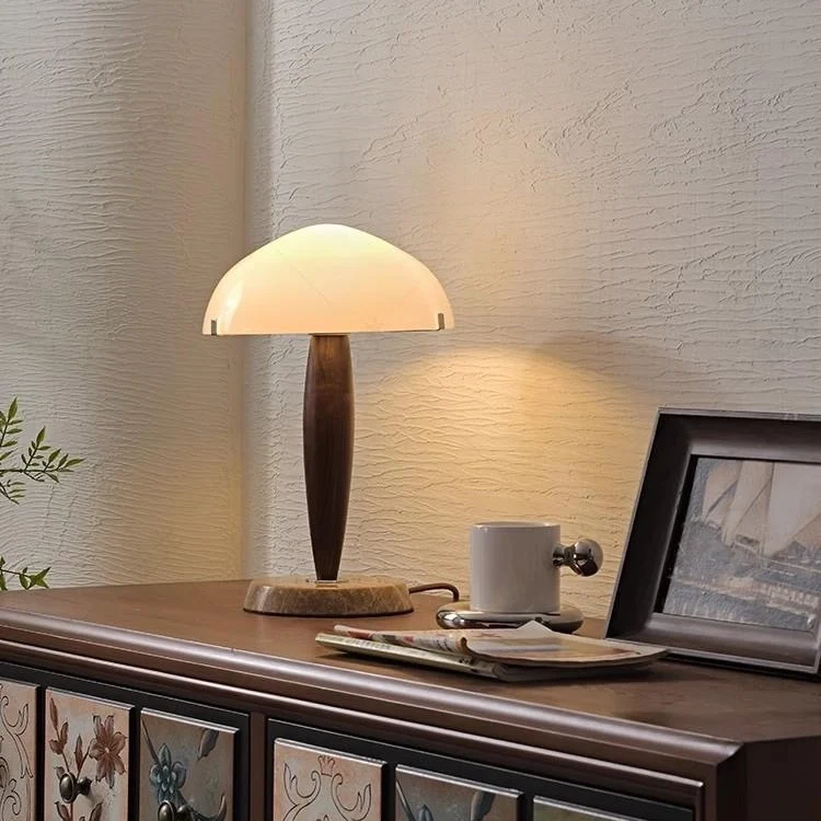 Moderne Tischlampe