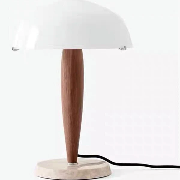 Moderne Tischlampe