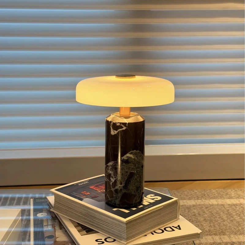 Moderne Marmorbasis Tischlampe
