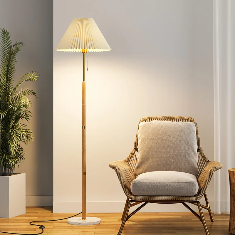 Elegante dekorative Stehlampe