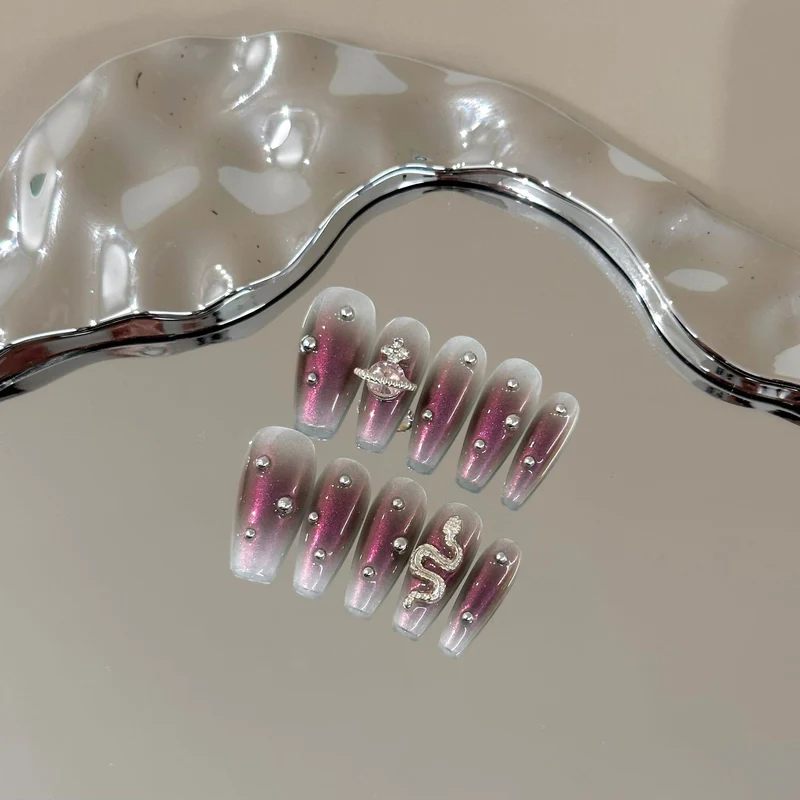 Glamouröse thematische dekorative Aufklebernägel