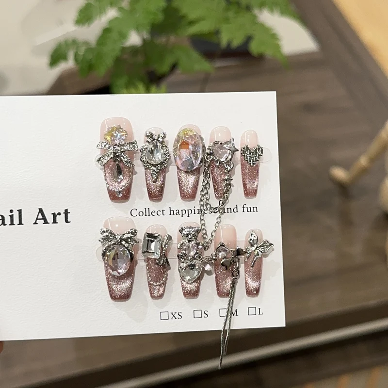 Glamouröse Strass Press-On Nagelkunst Set