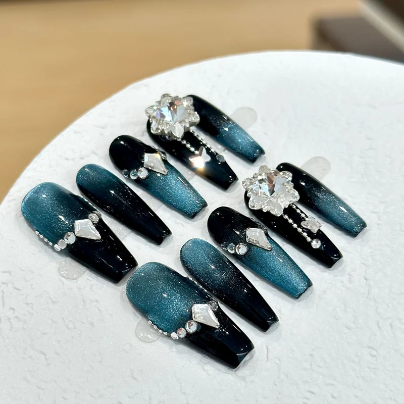 Glamouröse mit Strass betonte Press-On Nägel