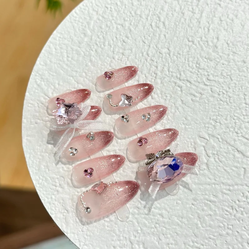 Glamouröse Strass-Akzent Press-On Nagelset
