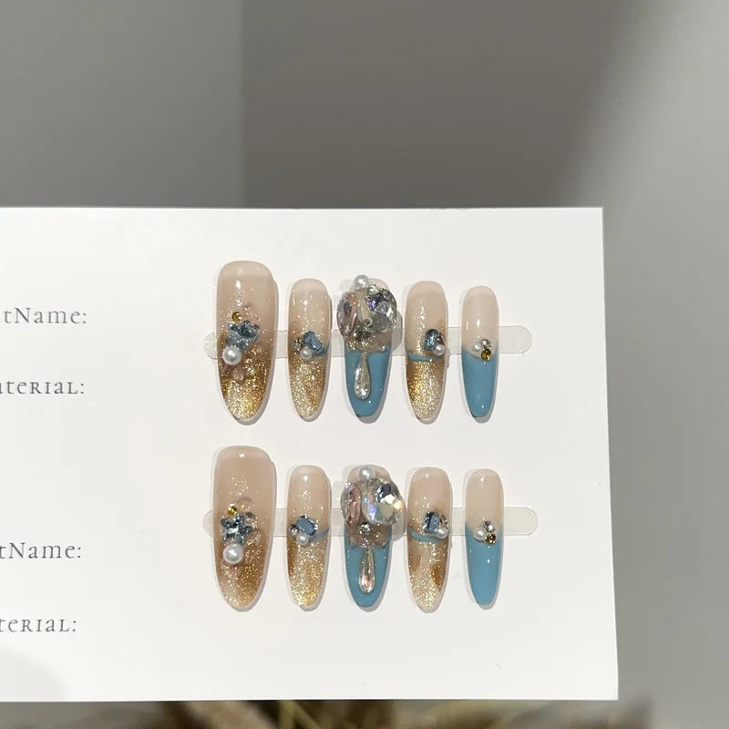 Glamourös Dekorative Press-On Nagelset
