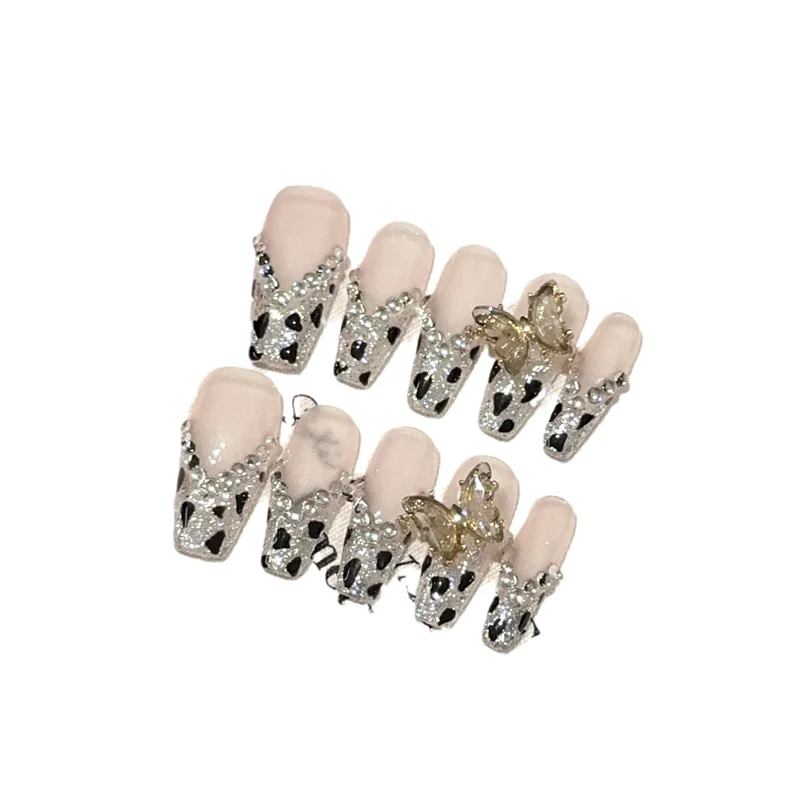 Glamourös Schmetterlings-verziertes Nagelkunstset