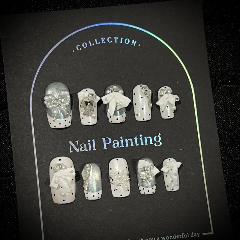 Elegante Themen-Presse-Nagelkunst