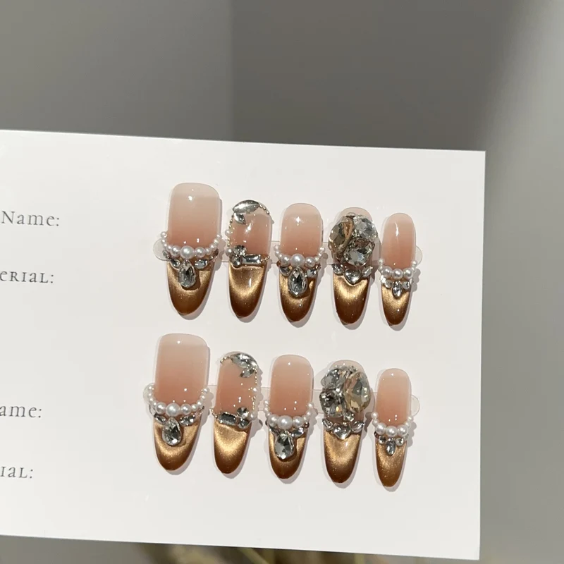 Elegantes Press-On-Nagelkunst-Set