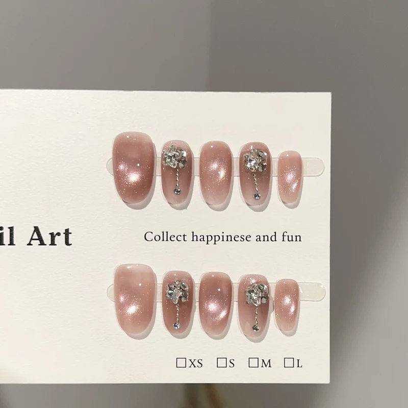 Elegantes Glitzerndes Press-On Nagelkunst Set