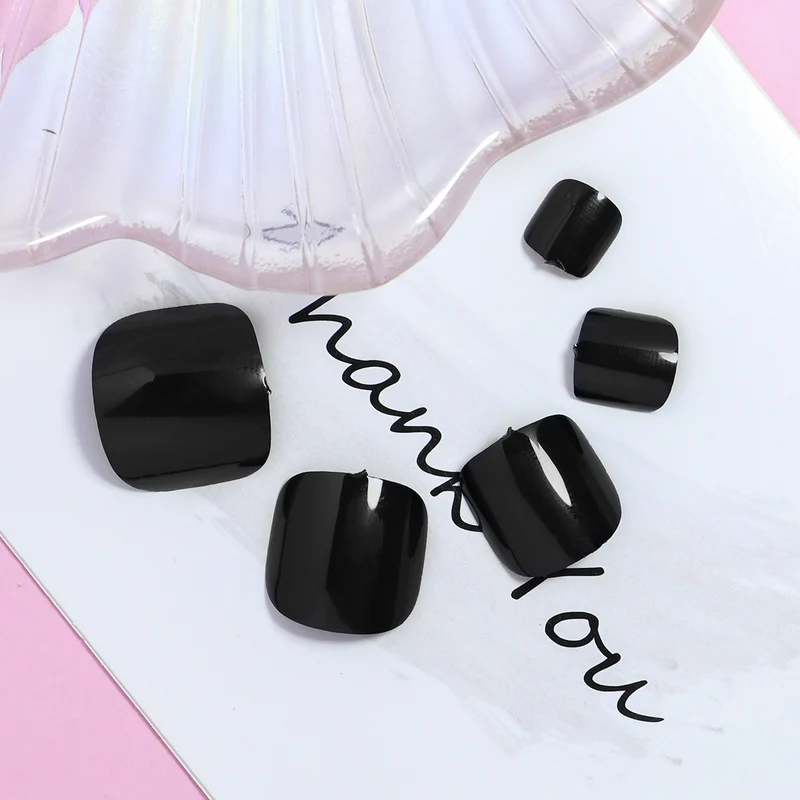 Elegantes Press-On Fußnagelset