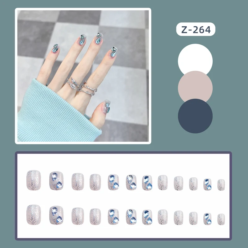 Elegantes Metallic Press-On Nail Set