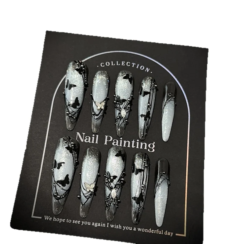 Künstlerisches Schmetterlingsverschönertes Press-On Nagelkunst-Set