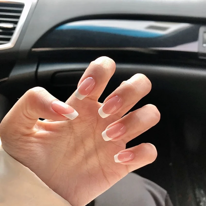 French Tip Press-On Nail Art