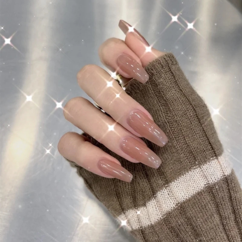 Elegante französische Sarg Press-On Nagelset