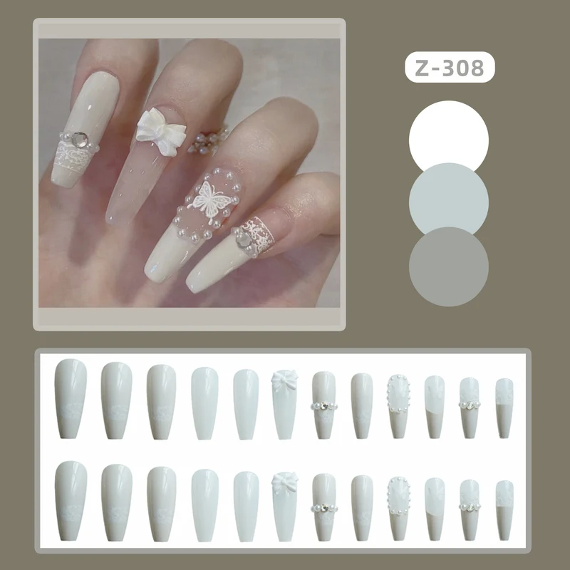 Elegantes dekoratives Press-On-Nagelkunstset mit Schmetterlingsakzenten