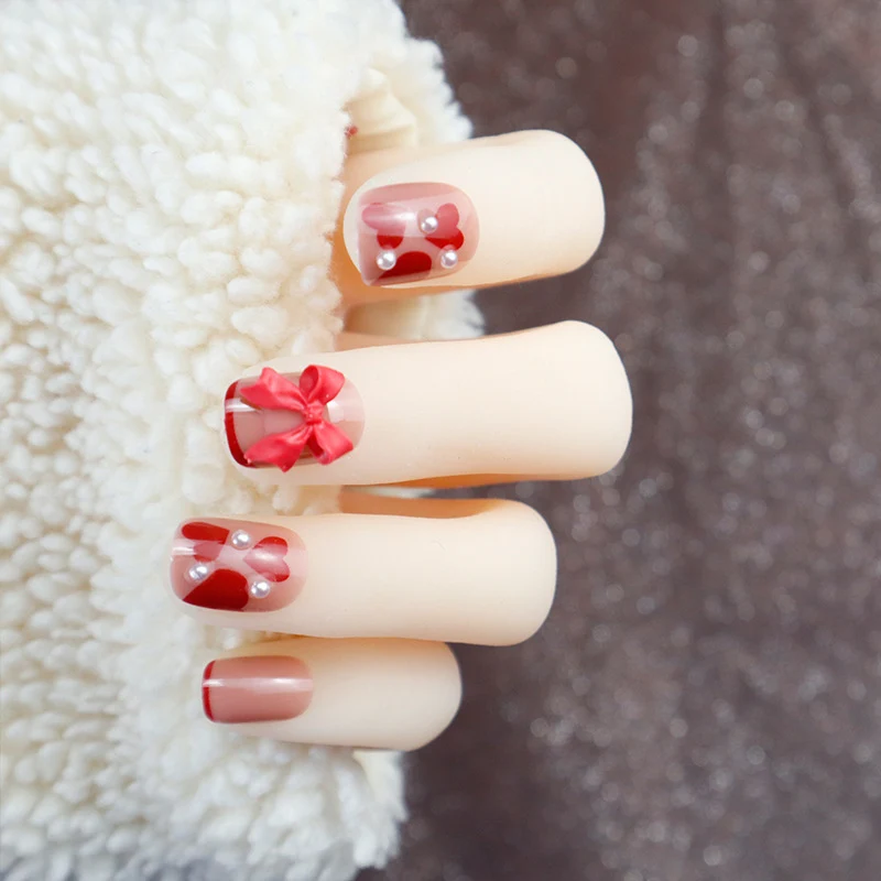 Elegante dekorative Press-On-Nagelkunst