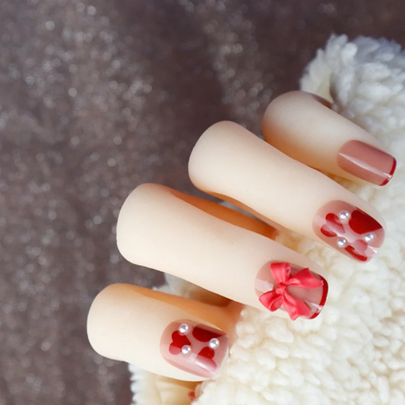 Elegante dekorative Press-On-Nagelkunst